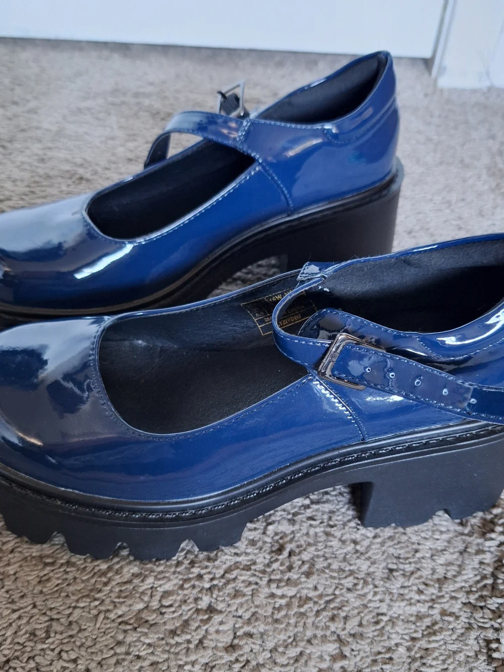 DREAM PAIRS women's Navy Shiny Navy Blue Mary Jane Pumps Size 6.5 NWB - Picture 2 of 8